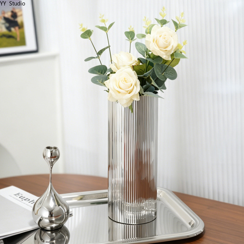 Vaso di Lusso in Acciaio Inoss - Desk Setup Minimalist recensione e prezzo