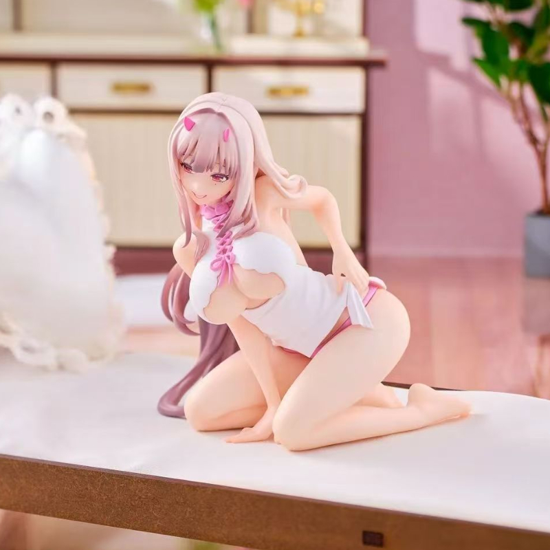 Statuetta da Collezione Alice  - Desk Setup With Tv recensione e prezzo